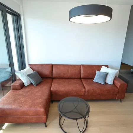 Apartment R&r *